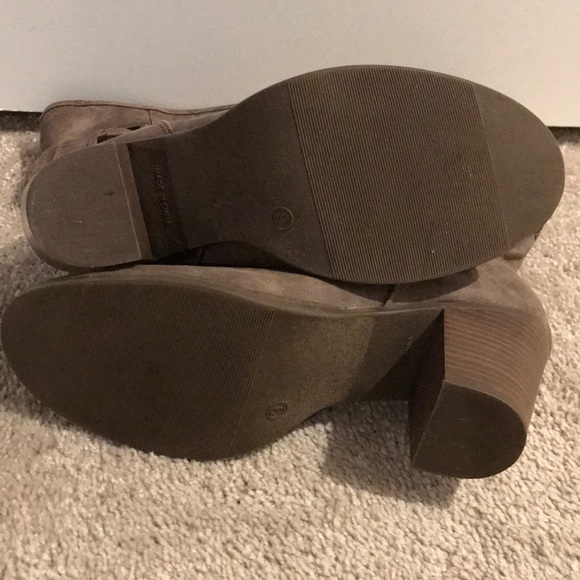 Brown Mid-calf Heel Boots - Picture 2 of 2